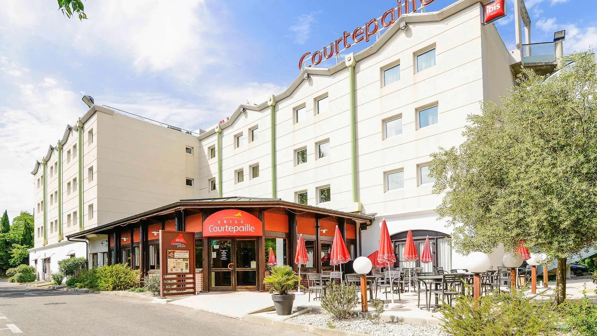 ***  B&B Hotel Marseille La Valentine Porte D'Aubagne France
