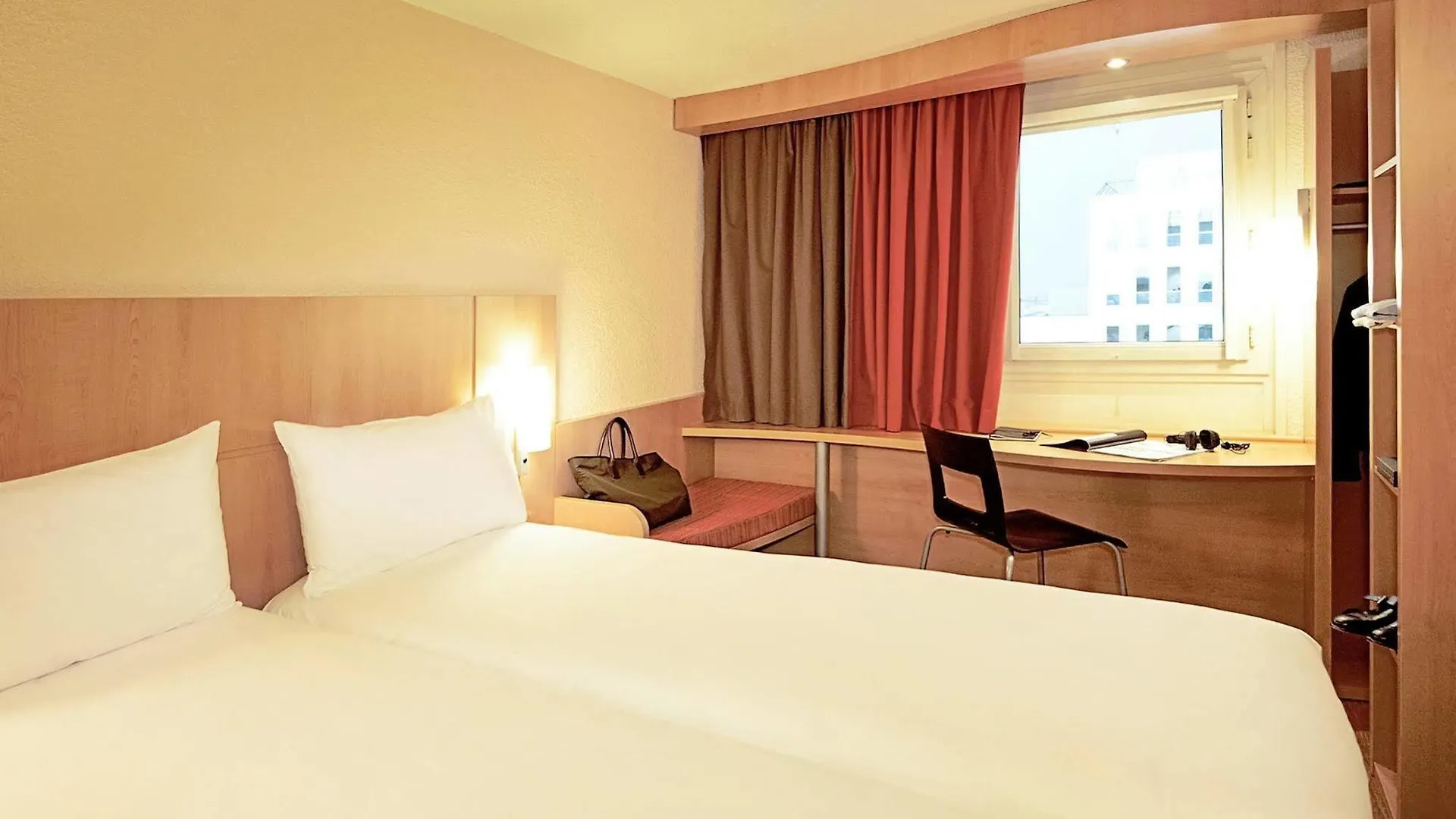 B&B Hotel Marseille La Valentine Porte D'Aubagne 3*,